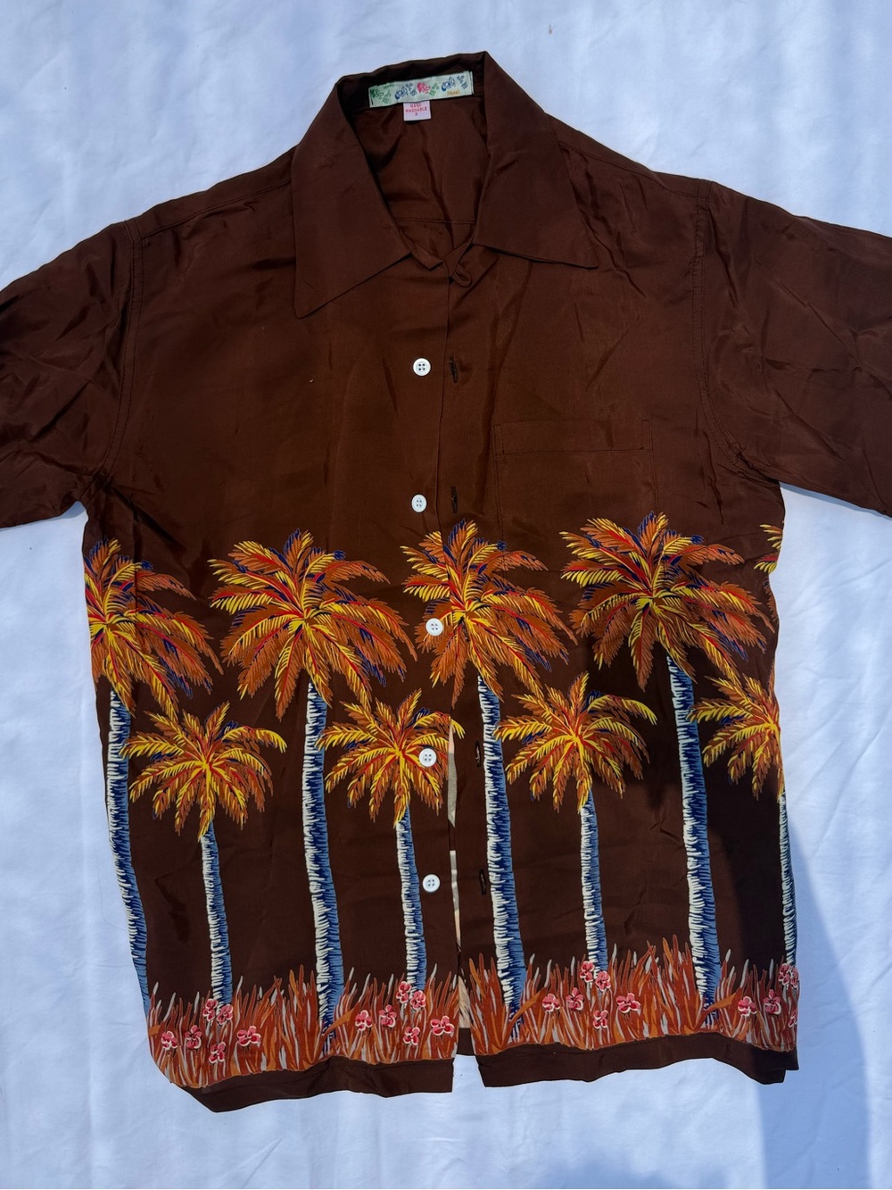 88 Tees Hawaii Men's Palm Tree Aloha Camp Shirt Size S Brown Tropical Button Up
